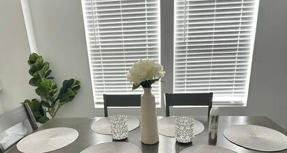 Casa Filmore Your Large Group Retreat in Harlingen Sleeps 16