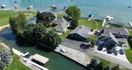Lake James Lake House - 4 Bedroom