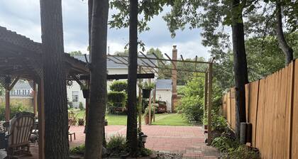 Garden Hallow, Basement get away