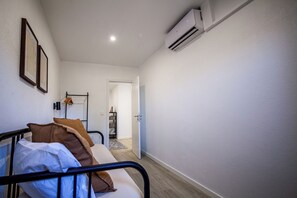 House, 2 Bedrooms, Fireplace, City View | 2 bedrooms