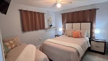 1 chambre, fer et planche Ă repasser, Wi-Fi gratuit, draps fournis