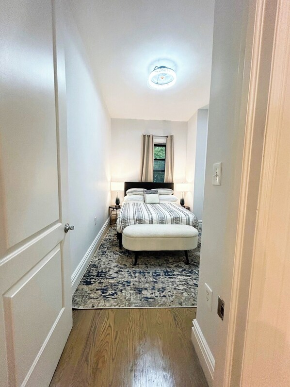 WiFi, bed sheets