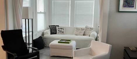 Älytelevisio, kirjoja