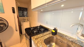 Apartamento | Cocina privada | Hervidor eléctrico y tostadora