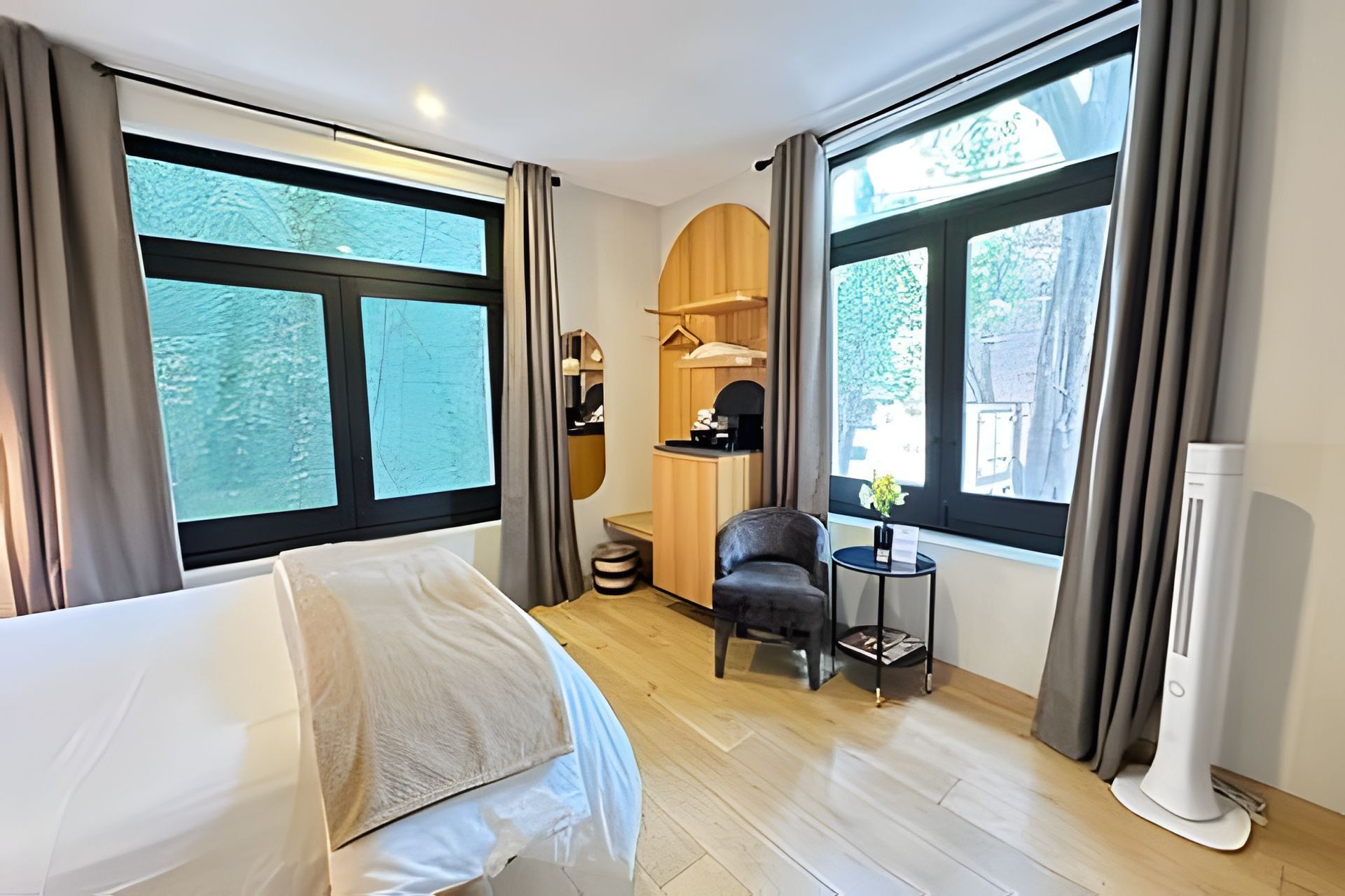 Departamento Deluxe | Tabla de planchar con plancha y wifi gratis 
