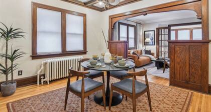 Charming 2-bedroom condo in wonderful Saint Paul with Balcony