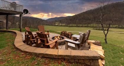 Secluded Mountain Cabin Firepit 12ppl