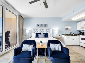 Desk, iron/ironing board, WiFi, bed sheets