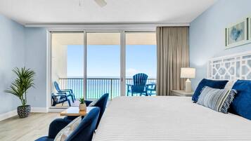 Skrivebord, strykejern/-brett, wi-fi og sengetøy