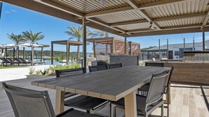 BBQ/picnic Area - Landing Apartments near UT San Antonio (San Antonio)