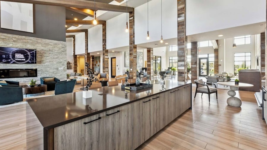 ランディング アパートメント ニア サン シティ センター アンド リヴィビュー