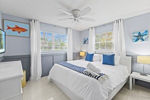 4 bedrooms, desk, iron/ironing board, travel cot - Heated Pool/Tiki Bar/5 min to Beach (Hollywood)