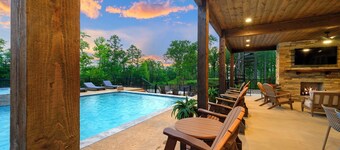 Free Pool Heat Oct-Dec, Creekside, Pickleball, Hot Tub