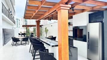 Studio | Outdoor dining