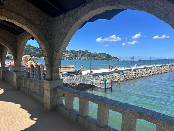 Beach - Manhattan Flats (Itapema)