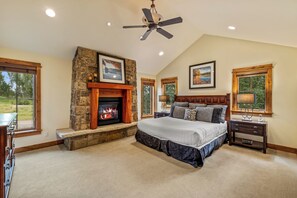 4 bedrooms, free WiFi, bed sheets