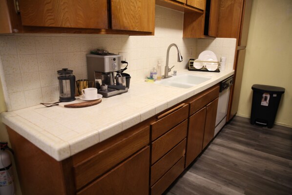 Microwave, oven, stovetop, dishwasher