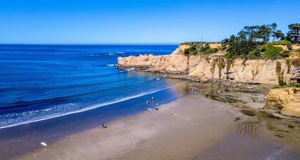 Alpine Chalet #4 Full Loft - Otter Rock, OR