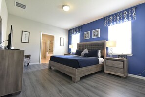 9 bedrooms, desk, iron/ironing board, free WiFi - 9Br/6BA Pool Villa, Close To Disney.Cost-effective from 300/NT!!! (Kissimmee)