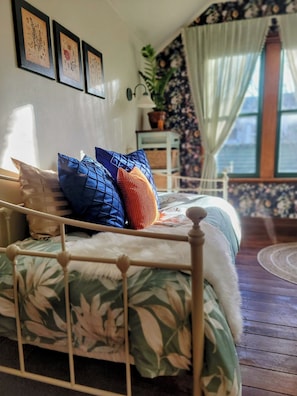 4 quartos, ferros/tábuas de passar roupa, Wi-Fi, roupa de cama
