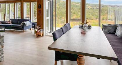 Cozy home in Hovden i Setesdal - with jacuzzi