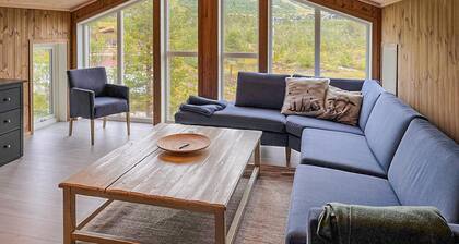 Cozy home in Hovden i Setesdal - with jacuzzi