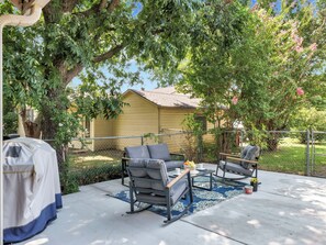 Terrace/patio - Spacious 5BR Corporate Home/Ideal for Work Crews & Long Stays/Centrally located (Sherman)