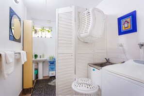 Hair dryer - Bicton by the Bay – Close to Fremantle & River (Bicton)