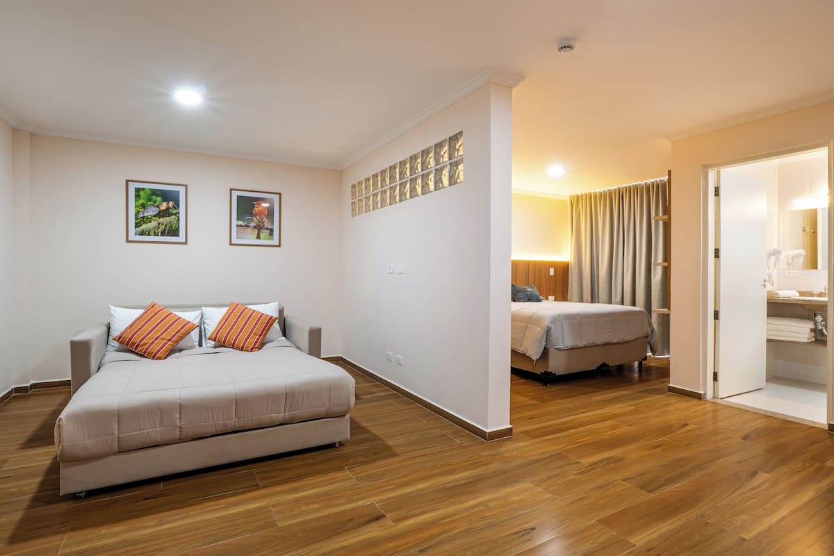 Comfort Twin Room, Mountain View | Desk, laptop workspace, free WiFi