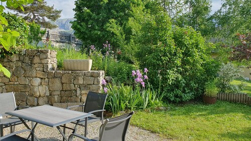 Comfortable T2 Vacation Home Near a Resort
