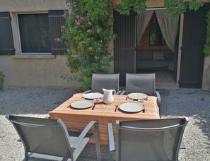 Outdoor dining - Comfortable T2 gite near resort (Dévoluy)
