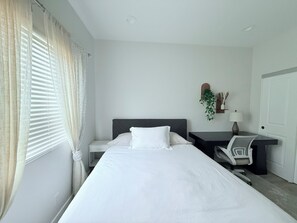 Iron/ironing board, free WiFi, bed sheets, wheelchair access