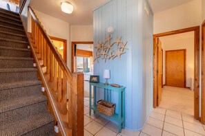 Interior - What-A-View - S Nags Head MP 17, Oceanfront Duplex, Ocean View, Hot Tub, Flex Stays (South Nags Head)