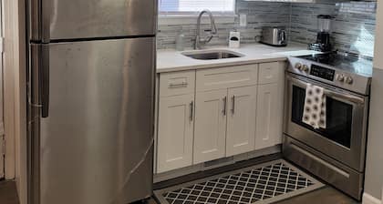 Charming 2-bedroom apartment with WiFi, AC in enchanting Wading River