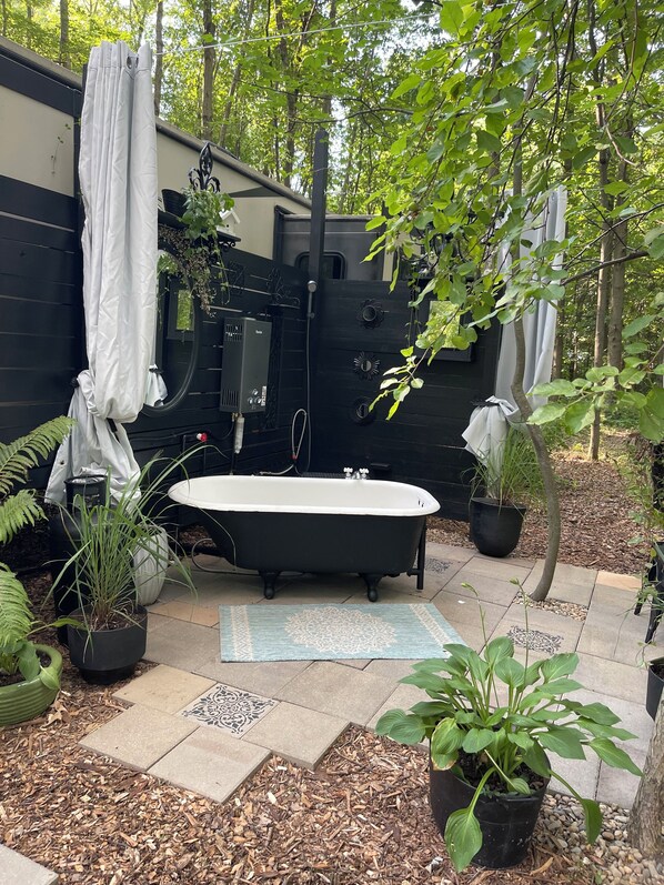 Bain à remous extérieur