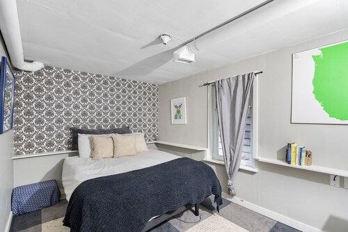 Peaceful Kits Garden Stay