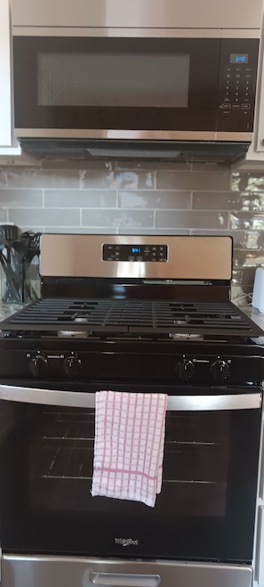 Microwave, oven, stovetop, dishwasher