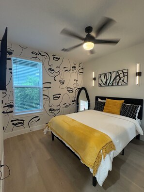 2 bedrooms, iron/ironing board, WiFi, bed sheets