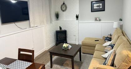 Cozy centrally located Bed & Breakfast, Suitable for family!