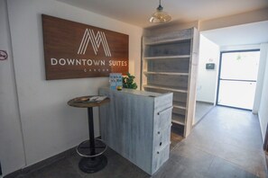 Reception - Downtown Suites - Hotel Boutique by Maraf (Cancún)