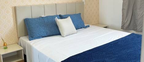 Ferros/tábuas de passar roupa, Wi-Fi, roupa de cama