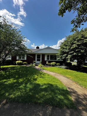 Exterior - The Garden House - Renovated 2BR - Walk to LLWS (South Williamsport)