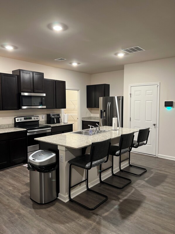 Microwave, oven, stovetop, dishwasher