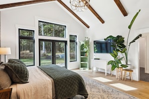 5 habitaciones, escritorio, tabla de planchar con plancha y wifi gratis