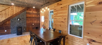 3 bedroom with sleeping loft, fully renovated house in fabulous Bridgton, ME