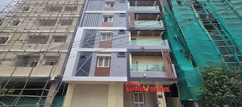Hotel Saffron Groves