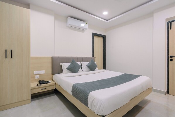 Chambre Standard | Bureau, accès au Wi-Fi (inclus), literie fournie