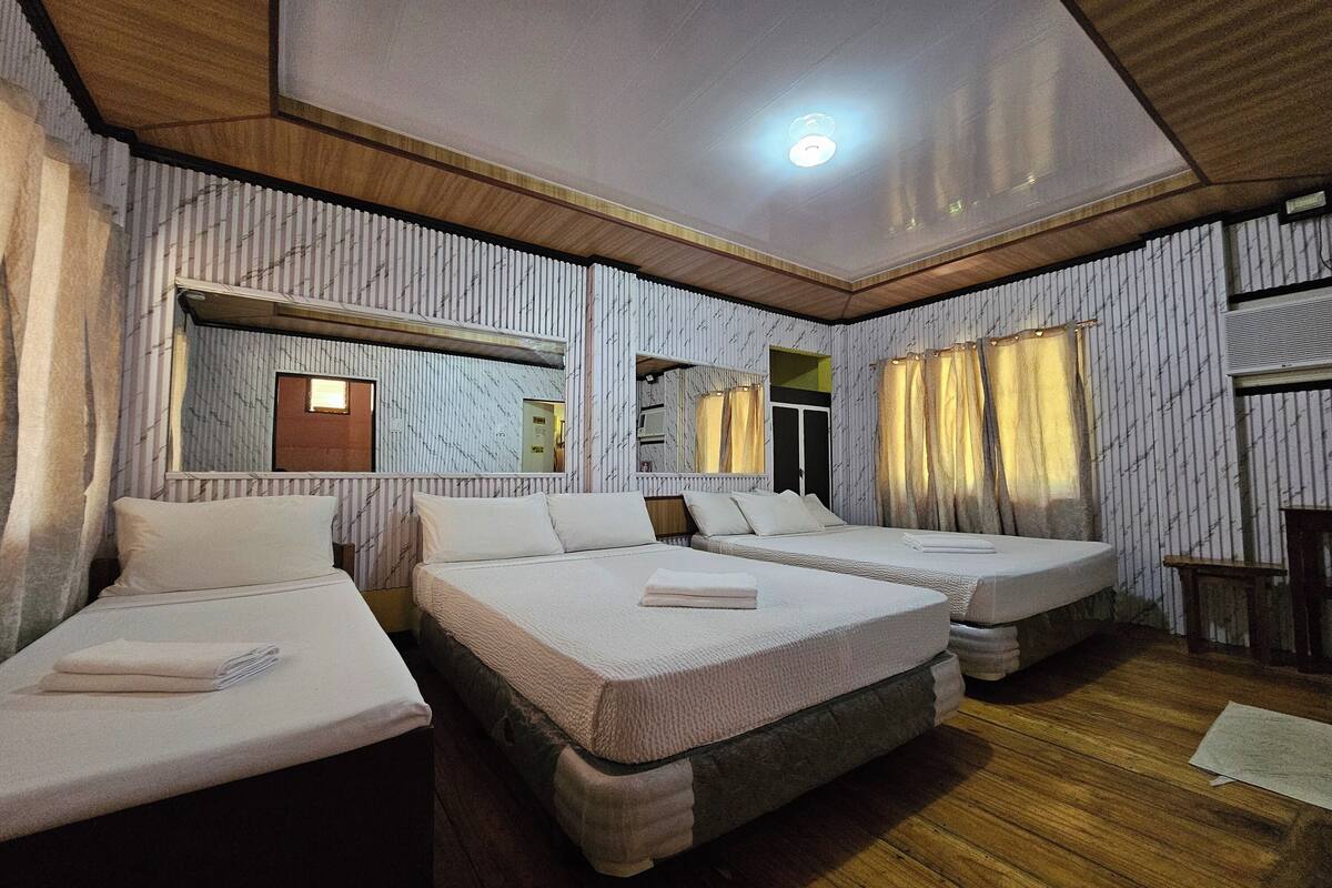 Free WiFi, bed sheets