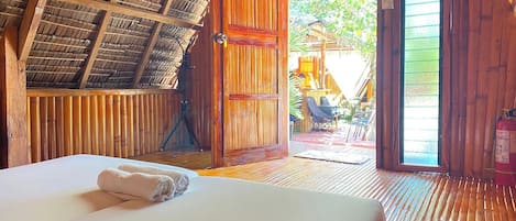 Economy Twin Room | Free WiFi, bed sheets