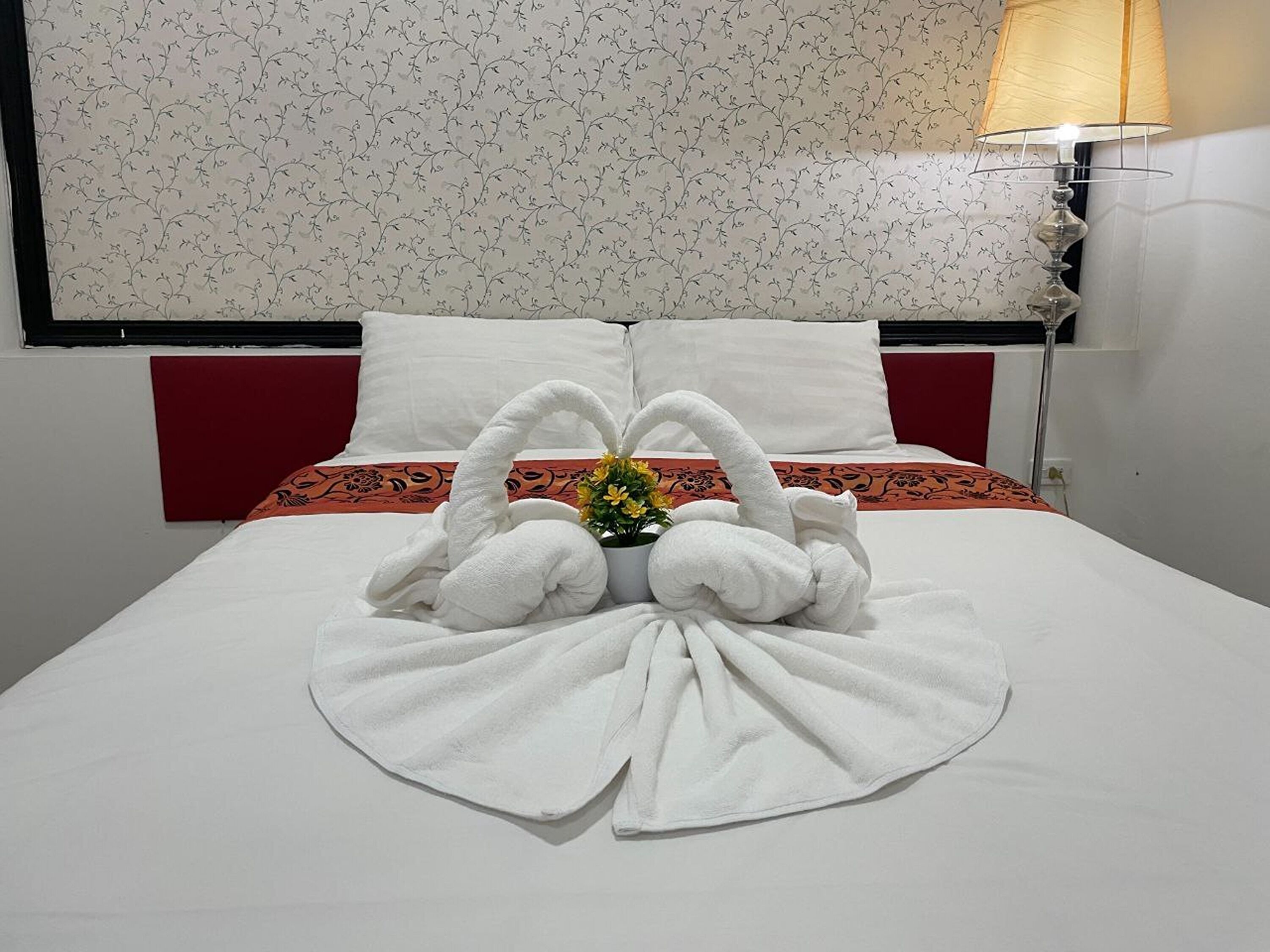 Premium Room | Free WiFi, bed sheets